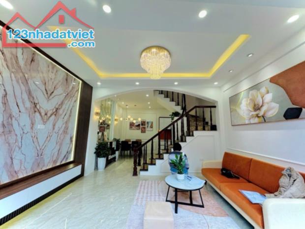 TRƯƠNG ĐỊNH - FULL NỘI THẤT - MẶT PHỐ 3 BƯỚC CHÂN - 6TỶ(TL) - 40M2