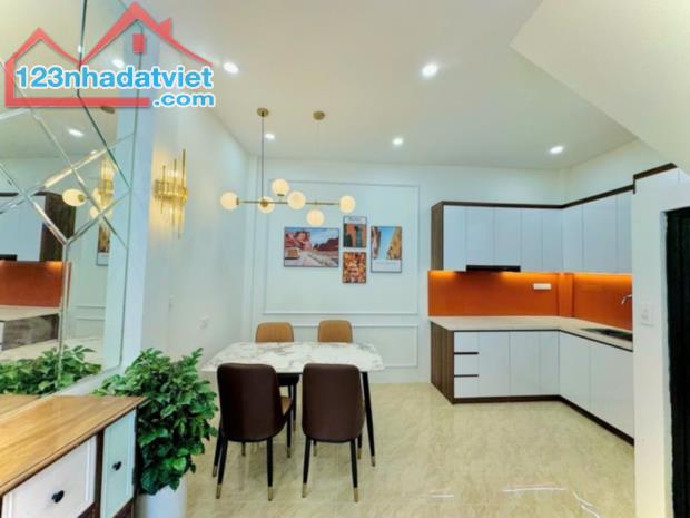 TRƯƠNG ĐỊNH - FULL NỘI THẤT - MẶT PHỐ 3 BƯỚC CHÂN - 6TỶ(TL) - 40M2 - 1