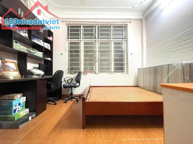 Bán nhà Bùi Xương Trạch, Thanh Xuân, nhà đẹp 5 tầng, 2 mặt thoáng, cực gần ô tô - 1