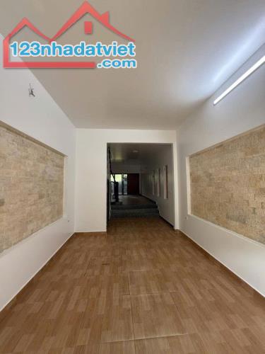 TT CẦU GIẤY PHÂN LÔ QUÂN ĐỘI OTO TRÁNH 60M2 x 5T x MT 4M