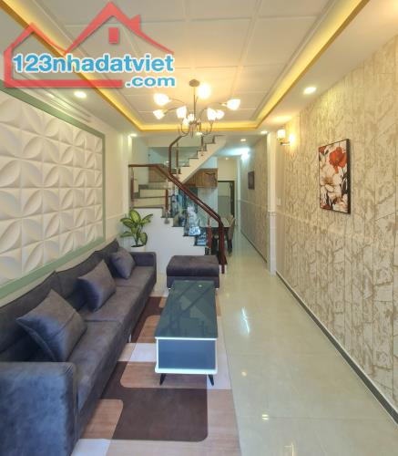 Nhà sân XE HƠI, 3pn gần Cao Đẳng Điện Lực, xe tải né nhau, 3.86T! - 1