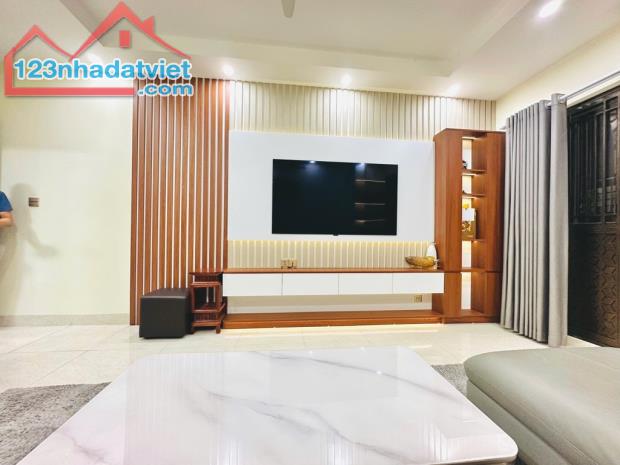 Nhà Vĩnh Hưng lô góc ô tô tải đỗ cửa vào nhà kinh doanh 5 tầng nhỉnh 6 tỷ - 2