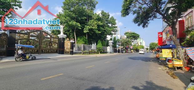 SIÊU HIẾM-Cho thuê nhà Mặt Tiền Tân Hương 110m², 2 Lầu - NGAY CHỢ - 2