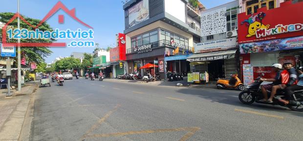 SIÊU HIẾM-Cho thuê nhà Mặt Tiền Tân Hương 110m², 2 Lầu - NGAY CHỢ - 3