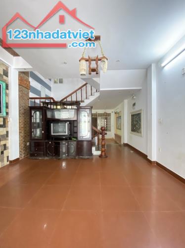♥ Mặt Tiền KD đường 7.5m Ngay Chợ Bắc Mỹ An, 100m2, 5 tầng, nhỉnh 11 tỷ