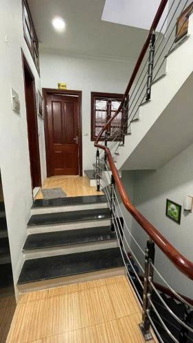 BÁN GẤP PHÂN LÔ TRUNG KÍNH, ÔTÔ TRÁNH, KINH DOANH ĐA DẠNG, 65M² x 5T GIÁ 19 TỶ 185 - 2