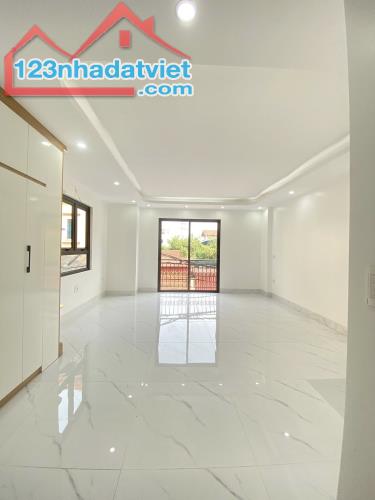 ách Ql6 400m,nhà 5 tầng tại Biên Giang - Hà Đông , ô tô đỗ ,giá 3,25ty   - - 2