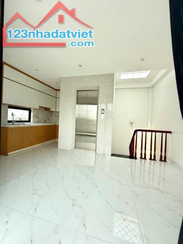 BÁN NHÀ 6 TẦNG Q.HOÀNG MAI - 8 TỶ - SỔ ĐỎ CHÍNH CHỦ