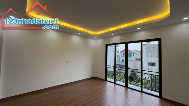 HIẾM – NHÀ ĐẸP GARA 7 CHỖ – 50M RA PHỐ HOA ĐỘNG – CỰ KHỐI – LONG BIÊN - 3