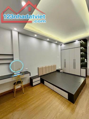 Cần Bán Nhà Giáp Bát – 10m Ô Tô Tránh – 4 Ngủ - Kinh Doanh – Ở Ngay, 6,5 Tỷ. - 1