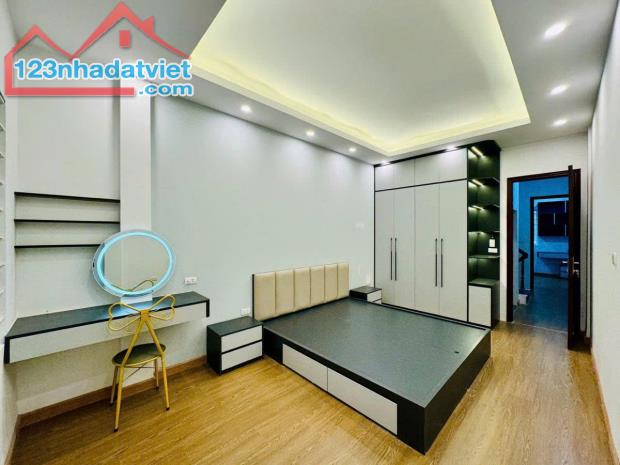 Cần Bán Nhà Giáp Bát – 10m Ô Tô Tránh – 4 Ngủ - Kinh Doanh – Ở Ngay, 6,5 Tỷ. - 2