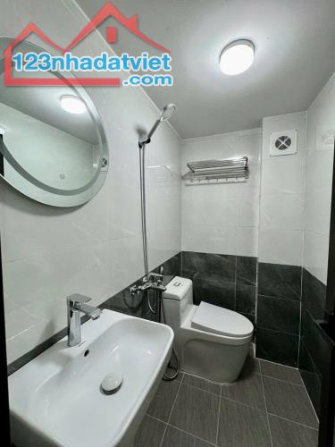 Cần Bán Nhà Giáp Bát – 10m Ô Tô Tránh – 4 Ngủ - Kinh Doanh – Ở Ngay, 6,5 Tỷ. - 3