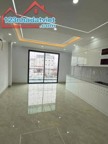 🏡 BÁN NHÀ CẦU GIẤY – 36M² – 6 TẦNG – 9.8 TỶ 🚀 - 3