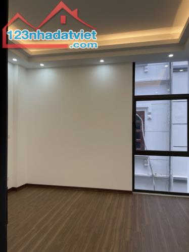 Bán nhà phố Định Công Thượng, Hoàng Mai. 43m2 x 4 Tầng. MT 4.5m. Nhà đẹp. Ở ngay. Hơn 8 Tỷ - 3
