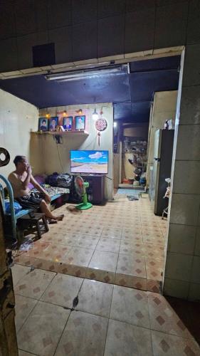 Nhà bán gía rẻ 1,8 tỷ , Q5, THĐ , HXH, 24m2, 2 tầng. - 1