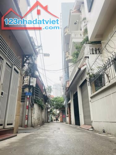 Bán Nhà Dân Xây Phố Bồ Đề, Long Biên, Gara Ô Tô, 45m2, 5T, MT 5m, Giá Đầu Tư 10.X Tỷ
