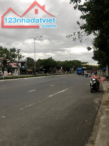 Chính chủ bán lô đất mặt tiền Đường Ngô Quyền, Vị trí cực đẹp,đắc địa, giá rẻ sinh lời cao
