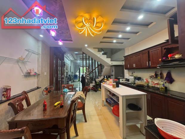Bán nhà 3 tầng mặt tiền Nguyễn Thúy, P.Hòa Minh, Liên Chiểu - DT 85,5m2, Giá 6.6 tỷ TL - 1