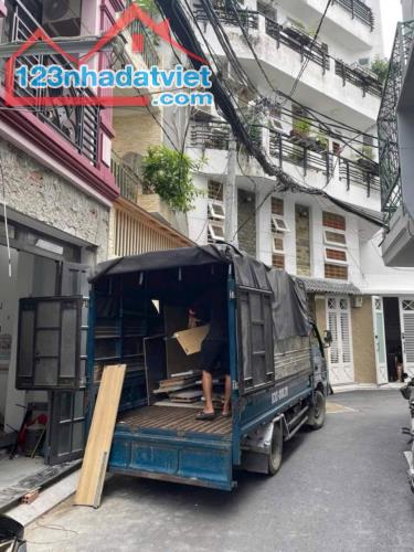 CHÍNH CHỦ - HẺM XE HƠI - DT 39M2 , DÀI 13M - 4 TẦNG ĐÚC VỚI 5 PN,3WC , PHAN TÂY HỒ - PN