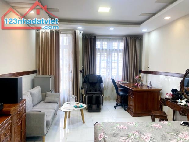 BÁN GẤP NHÀ 4 TẦNG ,4PN ,HẺM XE HƠI TRẦN XUÂN SOẠN ,QUẬN 7 ,NHĨNH 11 TỶ. - 4