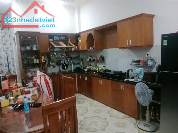 NHÀ ĐẸP - GẦN CV LÀNG HOA GV & CHỢ HẠNH THÔNG TÂY QUANG TRUNG  - HXH SÁT MT - DT 72M² - 4 - 2
