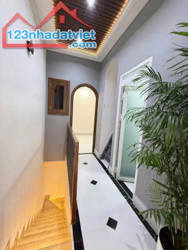 Siêu phẩm nhà 3 tầng mới hiện đại Quận 6 hoàn công chỉ 5 tỷ nhỉnh. - 2