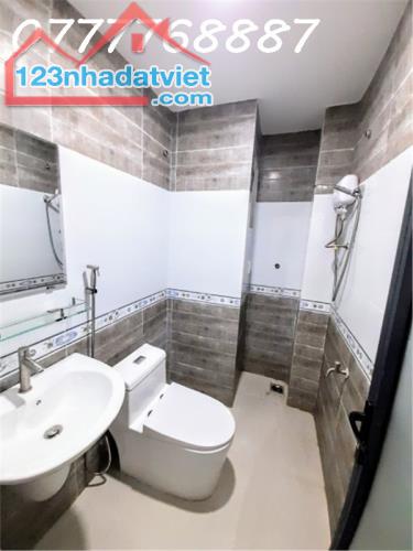 Tòa nhà CHDV mặt tiền đường Quận 7, Hầm 7 tầng, 166 phòng, 900tr/ tháng - 4