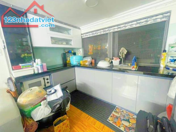 Phân Lô Ô Tô - Gần Hồ Tây - Hồng Hà - Ba Đình - Dt:35m2/5 tầng/3m MT*Nhỉnh 10 tỷ - 1