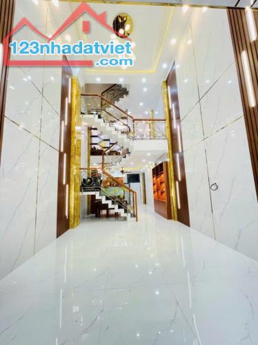 Bán nhà mặt phố Trường Thọ, Thủ Đức, 60m², 8.4 tỷ, 5 tầng