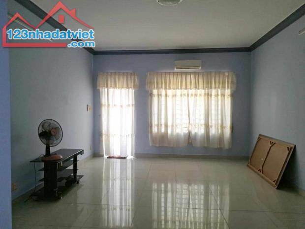 Nhà Đẹp Q7 Mặt Tiền Khu Dân Cư Phú Mỹ  440M Ngang 5m 4PN - 3