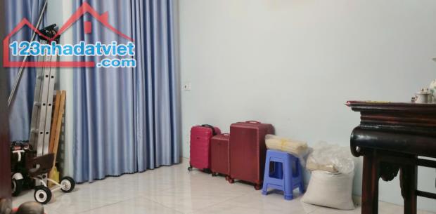 Gấp Bán nhà ngay chợ Bình Thành hẻm 6m xe hơi vào nhà 56m2,3Tầng Nhỉnh 3tỷ - 2