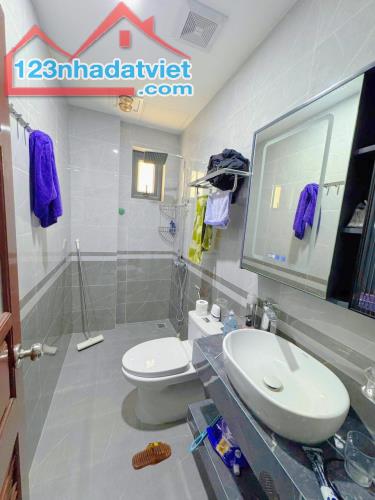 MẶT NGÕ LẠC LONG QUÂN - 20M RA PHỐ - NGÕ THÔNG ÔTÔ - 6 TẦNG THANG MÁY - GIÁ 21 TỶ - 4