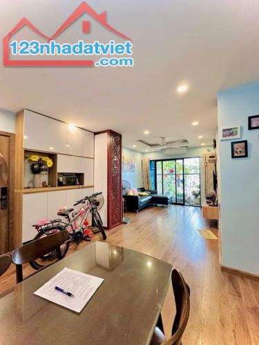 Bán nhà 80m2 (5x16m) An Dương 5T đẹp cao cấp kinh doanh đầu tư chỉ 16 tỷ 0983458219