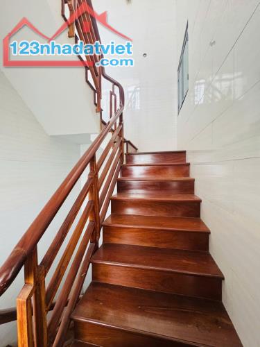NHÀ BÁN ,8,1 TỶ 