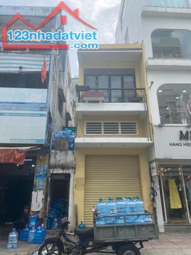 BÁN NHÀ MẶT TIỀN BÀN CỜ, P3, Q3.DT;3,2X10,5, 1TR2L, GIÁ:13.5 TỶ