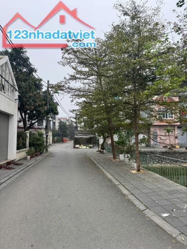 BÁN 55.4M2 ĐẤT Z153 UY NỖ ĐÔNG ANH