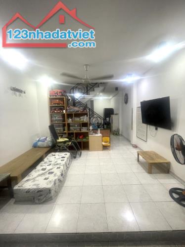 Bán Nhà 3 Tầng 60m2_4x15m Gần Gigamall Phạm Văn Đồng Hiệp Bình Chánh Thủ Đức Chỉ 4,7 tỷ. - 2