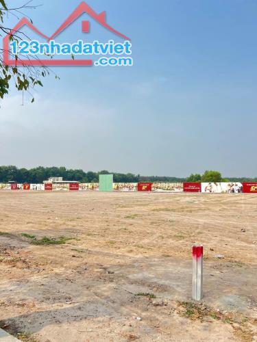 Bán gấp 2 lô mặt tiền QL13 ngay khu hành chính Bàu Bàng, Bình Dương chỉ 12tr/m2 (300m2) - 3