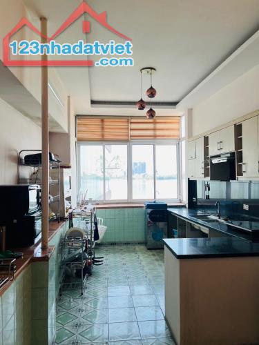 Bán nhà mặt phố mặt hồ Nguyễn Đình Thi, TT Tây Hồ, DT 61m2* 4 tầng*MT 4.5m* giá 32 tỷ Bán - 1