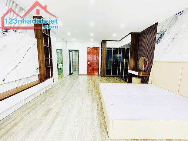 Nhà 7 Tầng Mới Tinh- Phố Nguyễn Đức Cảnh- Gần Hồ Đền Lừ- Gara 2 Ô Tô- Thang Máy- 19.8 Tỷ - 2