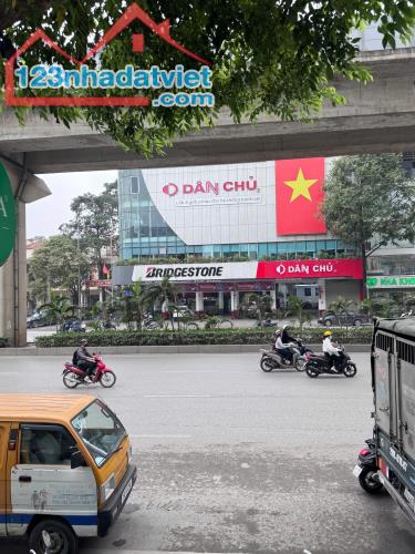 Siêu phẩm Trần Phú – Hà Đông, 50mX5T, 1 nhà ra phố, ô tô vào nhà, kinh doanh đỉnh 11,5 tỷ