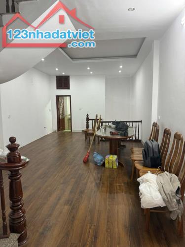 Bán nhà an dương vương  phố Phúc Hoa dt 74m 5 tầng 4.7m mặt tiền Tây Hồ - 4