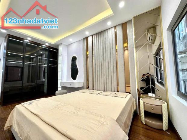 TRUNG TÂM NGÃ TƯ SỞ, CHỦ TẶNG NỘI THẤT, GẦN HỒ, GIÁ XỊN 6.7 TỶ. - 2
