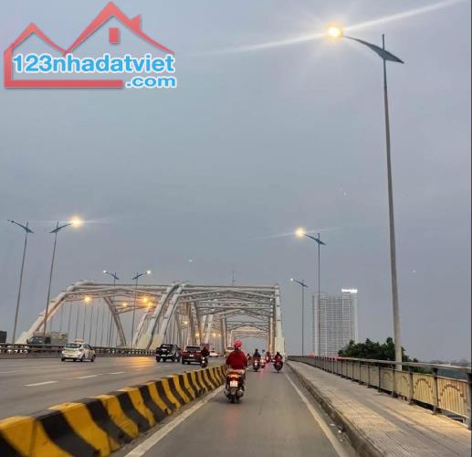 📌Lê xá mai lâm -các đường ô tô tránh 10m,  📌trước nhà sáng thoáng vô cùng,  Hàng xóm -vi