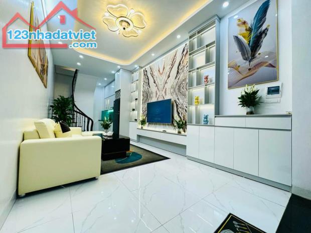 Phân lô Lạc Long Quân - 75m2 sát Hồ Tây - ngõ to rộng - 4 tầng mặt tiền 5m chỉ 13 tỷ - 1