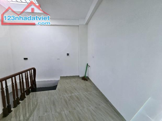 CHỦ MÓT BÁN GẤP NHÀ TRẦN QUỐC VƯỢNG, NHÀ MỚI, NGÕ NÔNG 35M x 5T, MT 4M - 1