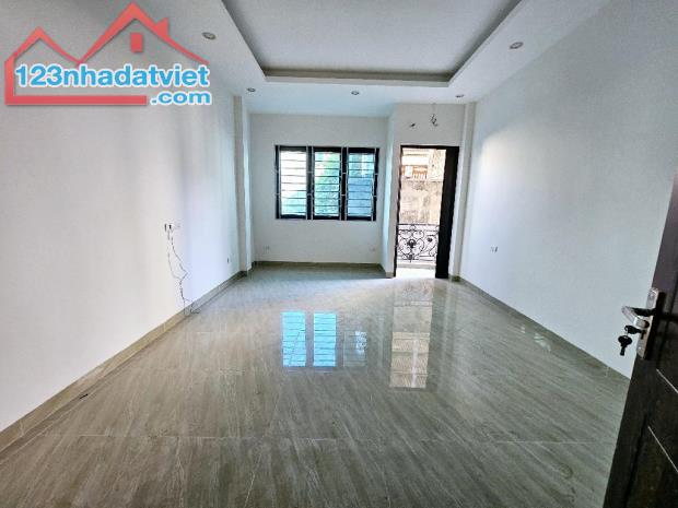 CHỦ MÓT BÁN GẤP NHÀ TRẦN QUỐC VƯỢNG, NHÀ MỚI, NGÕ NÔNG 35M x 5T, MT 4M - 3