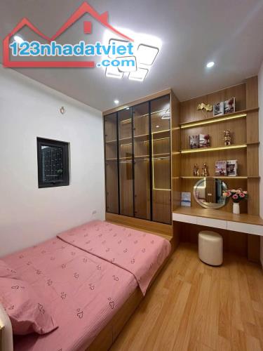 SIÊU PHẨM HỒ TÂY- PHÂN KHÚC HIẾM- OTO VÀO NHÀ- THÔNG HỒ TÂY- VÀI BƯỚC RA PHỐ  DT 45M X 5T - 3