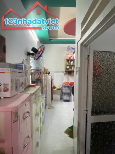 4.9 NHÀ HẺM LỚN ĐƯỜNG PHẠM THẾ HIỂN P5 Q8 - 1
