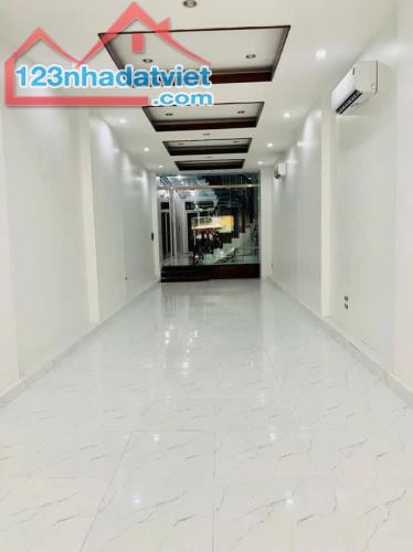 Mặt Phố Vũ Thạnh,Đống Đa-140M x7T-MT 4.1M-KD-Sầm Uất-Ở Luôn-110 triệu / tháng-chỉ 42.5 tỷ - 1
